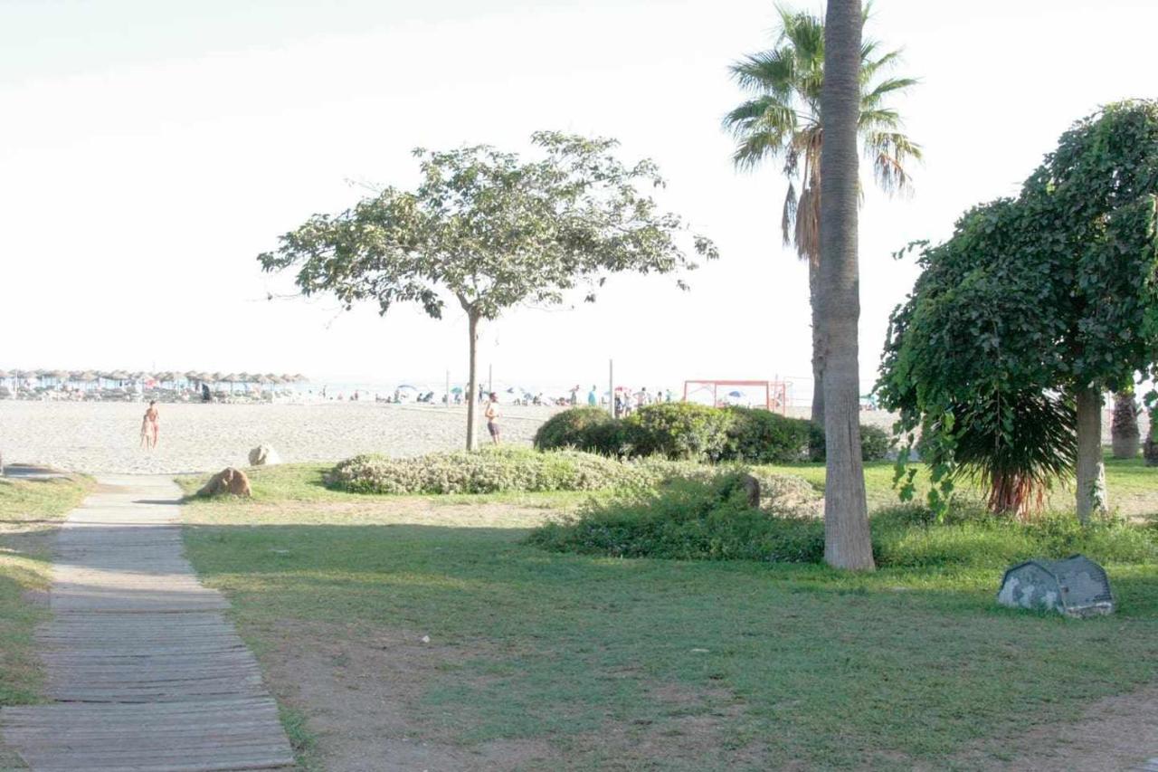 Pool And Beach In Benalmádena Eksteriør bilde