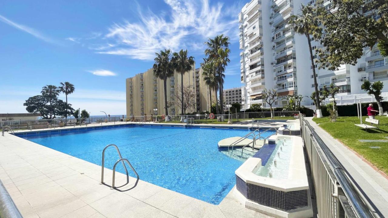 Pool And Beach In Benalmádena Eksteriør bilde